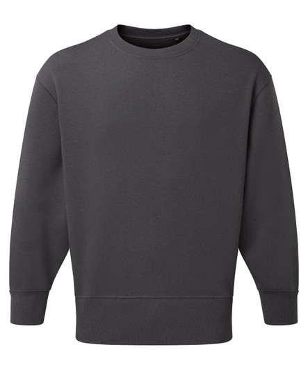 A unisex recycled sweatshirt in dark grey with a comfortable crew neck and ribbed cuffs. Features a logo.