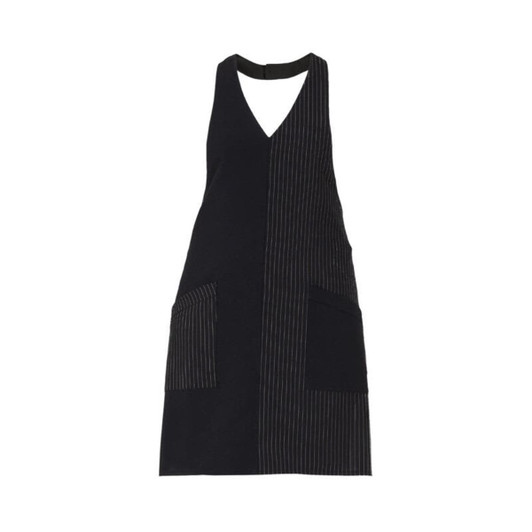 A black apron with a V-neck design, featuring a striped pattern and two front pockets. It has a logo.