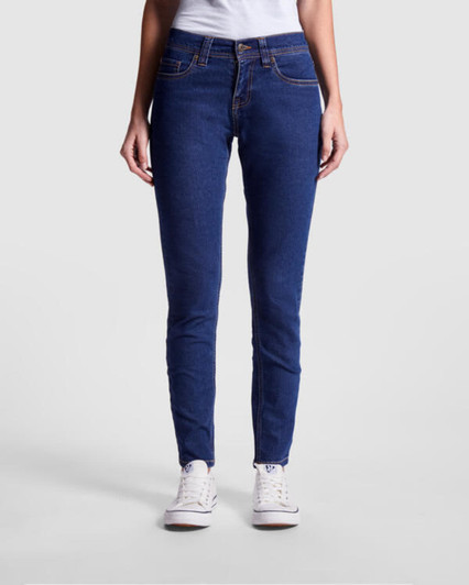 A pair of women's denim jeans in dark blue with a slim fit design, featuring a branding logo.