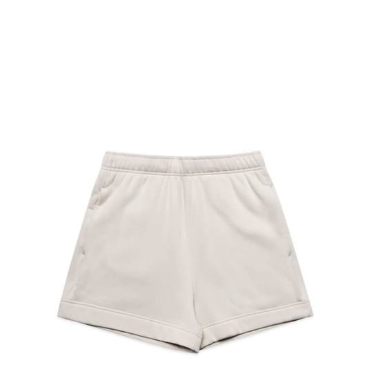 Relaxed track shorts in a light beige colour, featuring an elastic waistband and side pockets. Includes a branding logo.