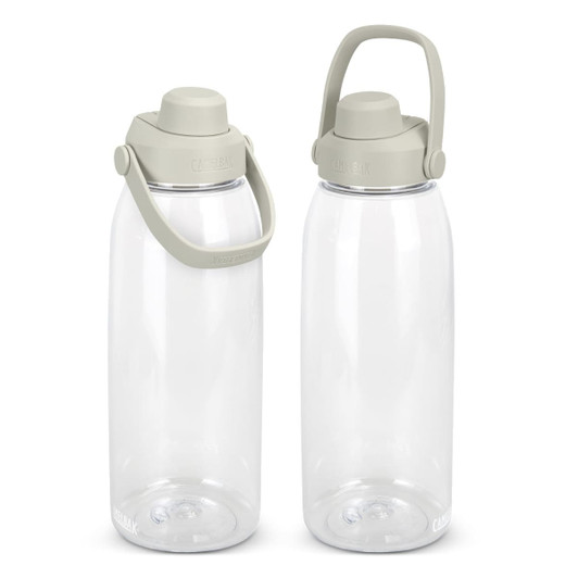 A drink bottle with a clear body and a light grey lid and handle, featuring a logo on its side.