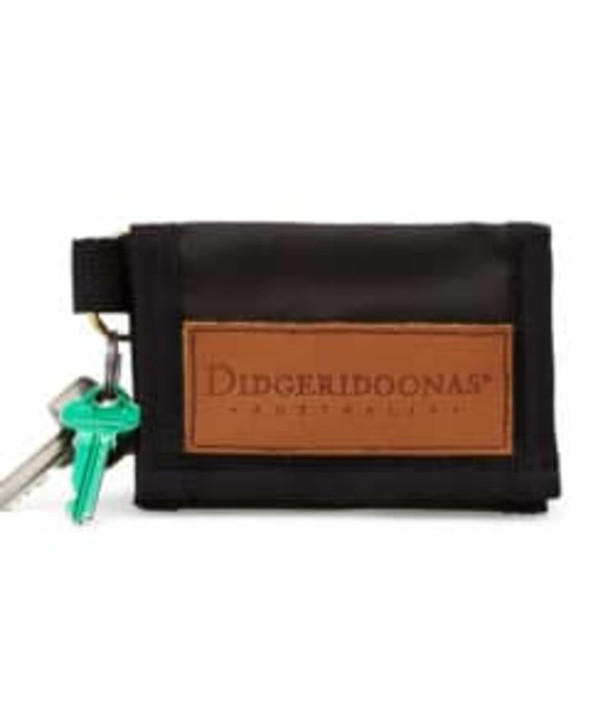 A black wallet with a brown label, featuring attached keys and a keyring. The wallet has a logo.