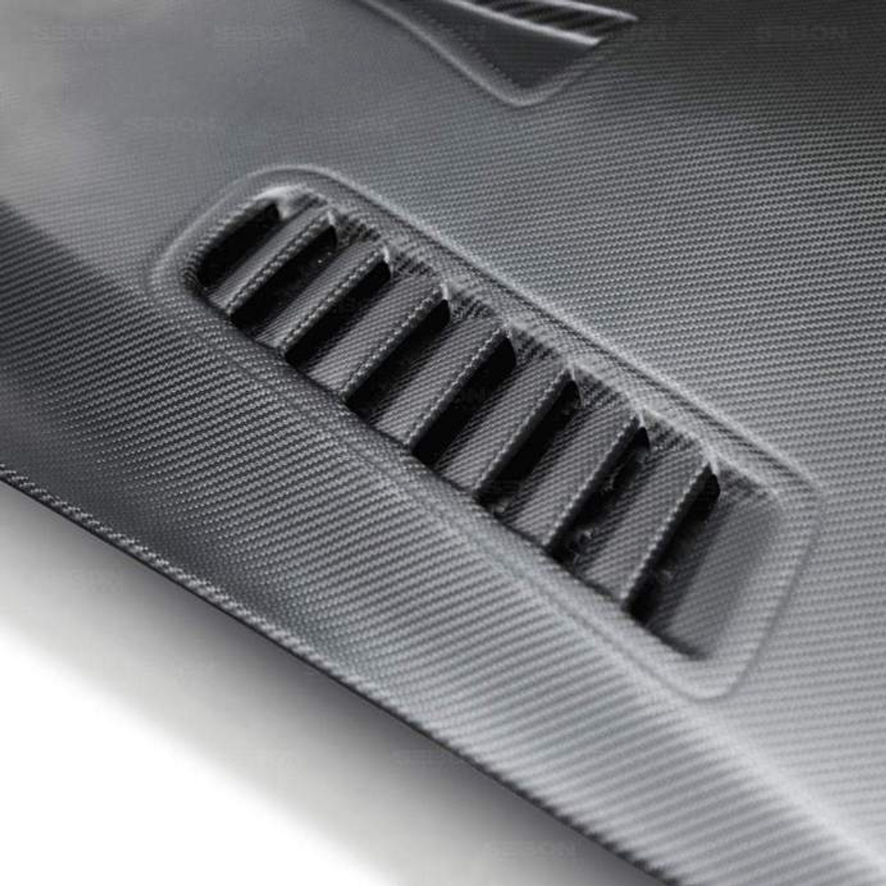 Seibon ES-Style Dry Carbon Fiber Hood | 2009-2016 Nissan GT-R R35