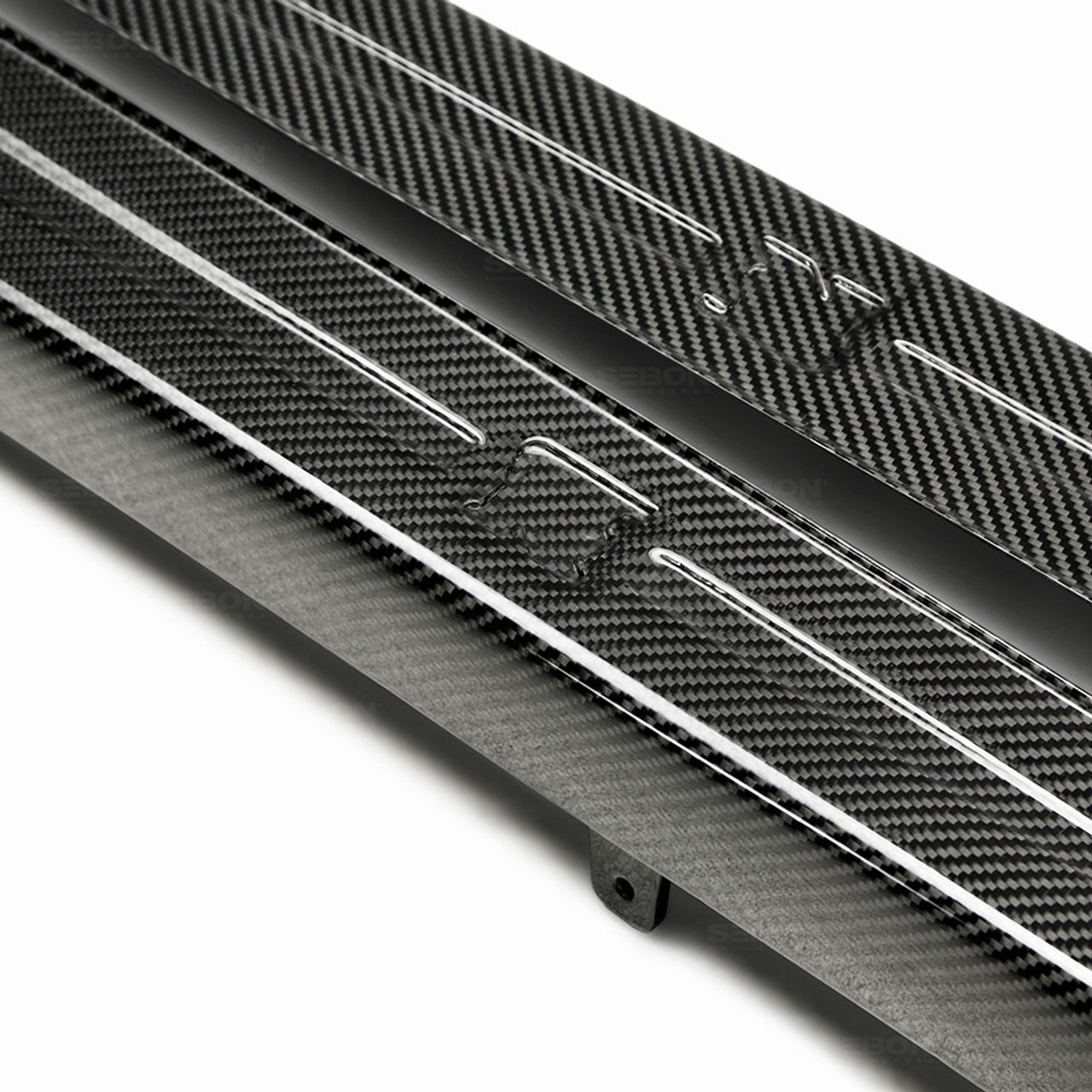 Seibon Carbon Fiber Door Scuff Plates (Outer) for R35 GTR