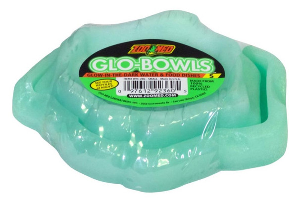 <body><p>Zoo Med's Glow in the Dark Combo Bowls are made of 100% recycled plastic. See your reptiles at night! Made in the U.S.A.</p></body>