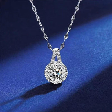 Collier Pendentif Moissanite En Argent Sterling 925 - Or Rose - Pierre Ronde 8mm - Longueur 18 Pouces - Réglable