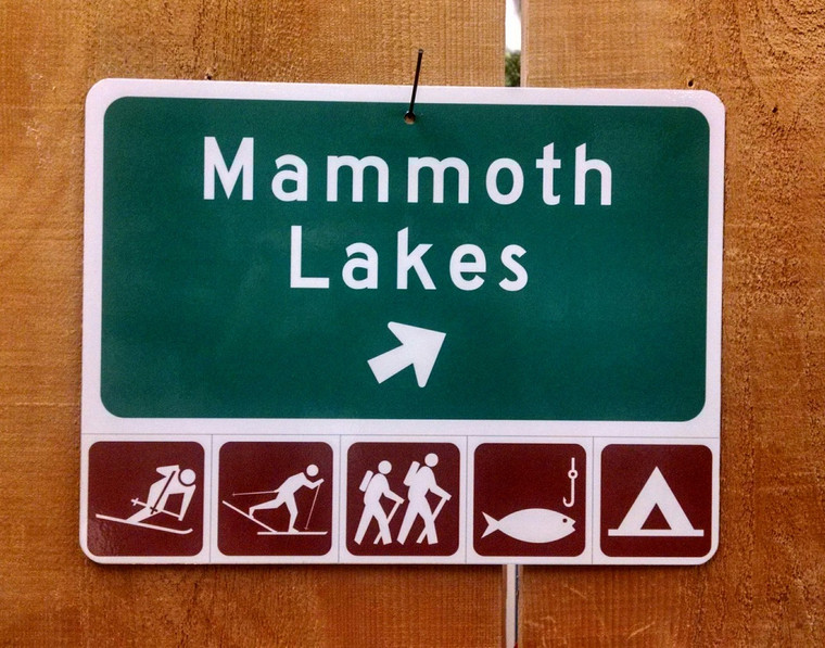 Mammoth Lakes Offramp Sign