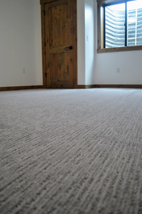 Carpet installation in bedroom