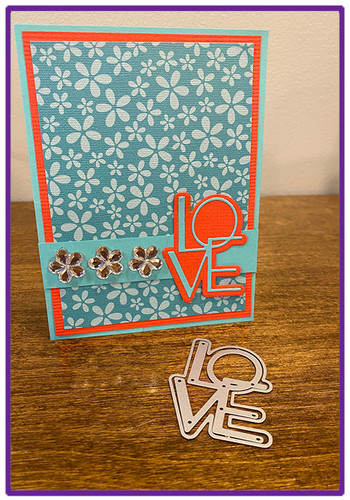 LOVE stacked with shadow 2-pc (word & shadow) die set