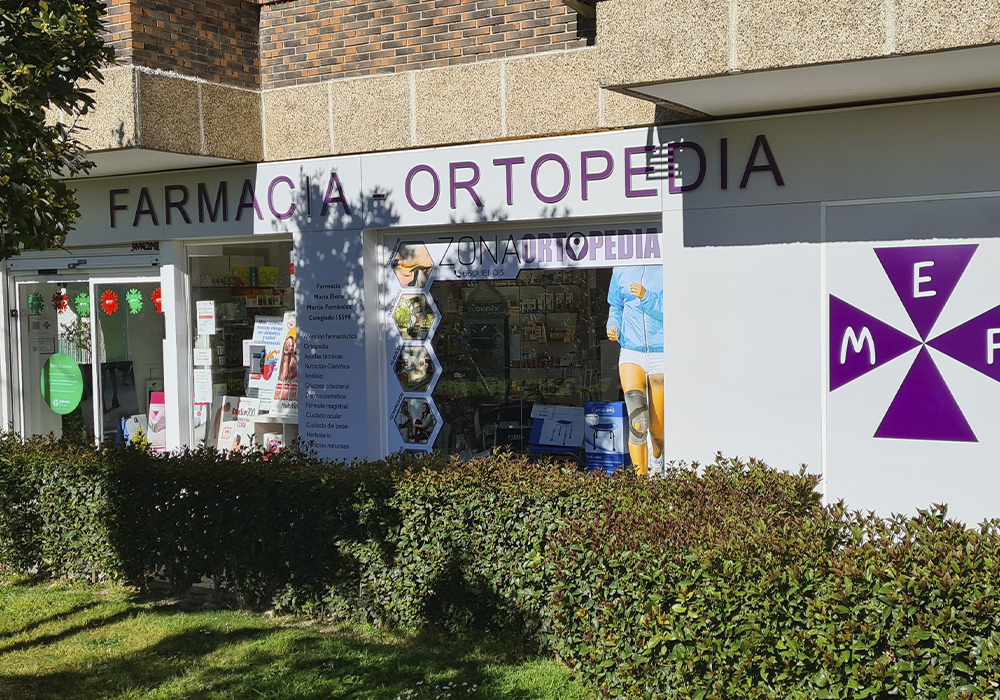 Fachada de la Farmacia Elena Martín Fernández, en Alcorcón (Madrid)