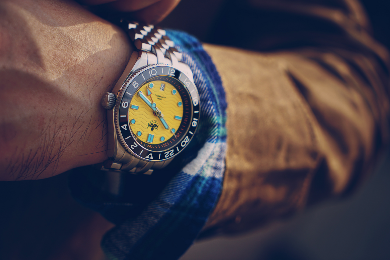 時計 Phoibos Wavemaster GMT PHOIBOS Wave Master GMT 200M Automatic Diver Watch PY049F Yellow
