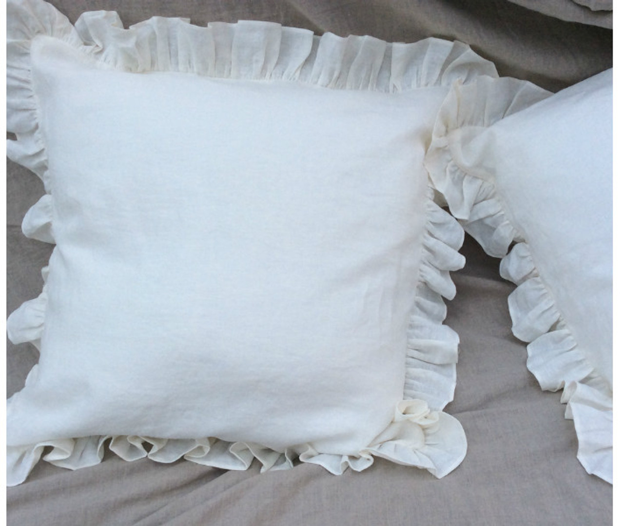 White Ruffled Pillow Covers Handcrafted By Superiorcustomlinens Com