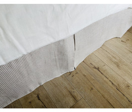Houndstooth Natural Linen Bed Skirt, Tailored Pleats