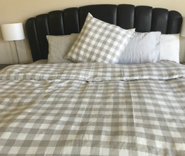 check plaid duvet cover in twin, full queen, king size.