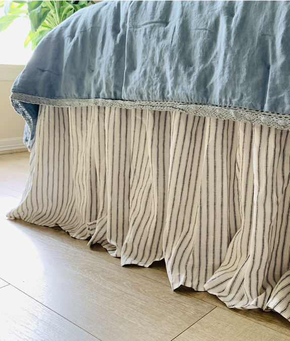 https://cdn11.bigcommerce.com/s-gp626m/images/stencil/800x675/products/1365/11669/Iron_White_Ticking_Striped_Bed_Skirt-p__19863.1585162705.jpg?c=2