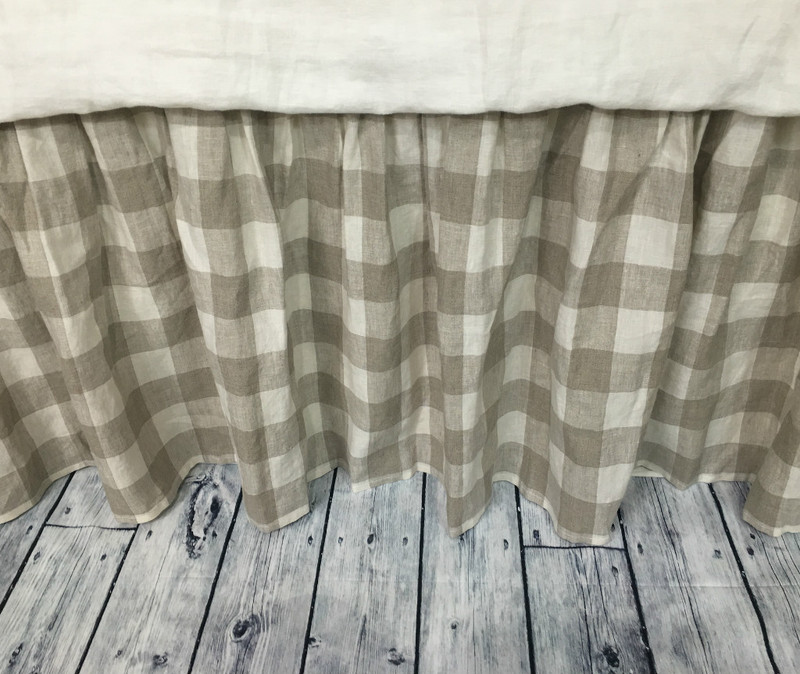 Buffalo check bed skirt, Country bed 