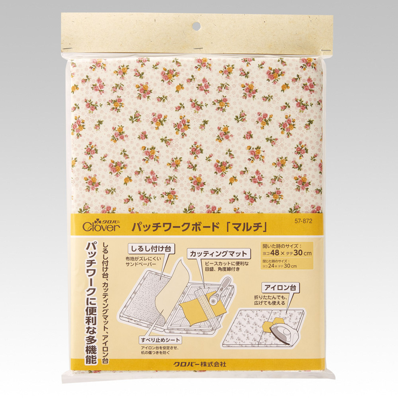 Three functions of a stand, cutting mat, and ironing board in one. Sandpaper for stingling, a cutting mat with a scale, a non-slip sheet that protects the table when using an ironing board on the surface, and an ironing board that can be used twice as a surface. This patchwork multi board is extremely handy!
