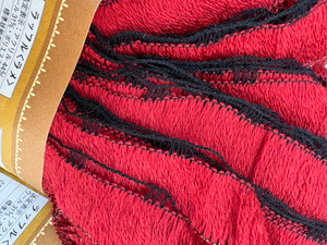 Olympus 'Ruffle' Wool #105, Red/black