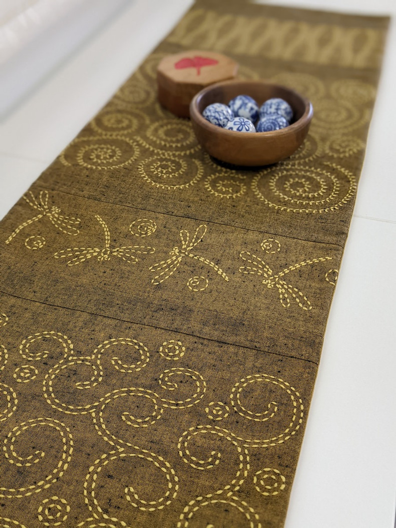 Gold Elements Table Runner Kit  Gold Elements Table Runner Kit