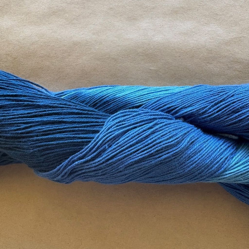 Hida Sashiko make beautiful, high quality sashiko threads in small batches in Hida, Takayama.  

The twisted hanks are 100% cotton

Fine thread approx 370m (20 count, 4 ply)

Weight approx 40g