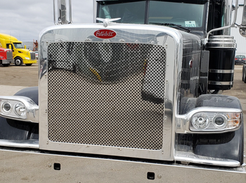 Peterbilt 389 Oval Punch Grill - 14 Ga. SS