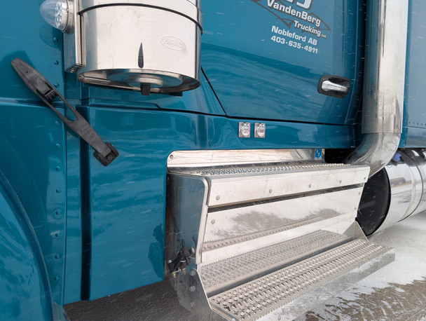 Peterbilt 589 Cab Skirt - 5" - Set