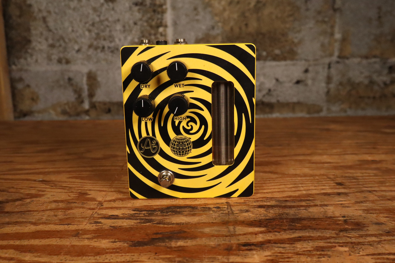 Anasounds Third Man Hardware La Grotte Spring Reverb Limited Edition ...