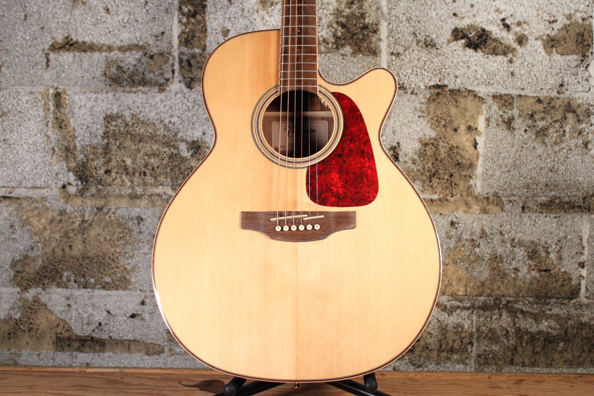 Takamine GN93CE-NAT