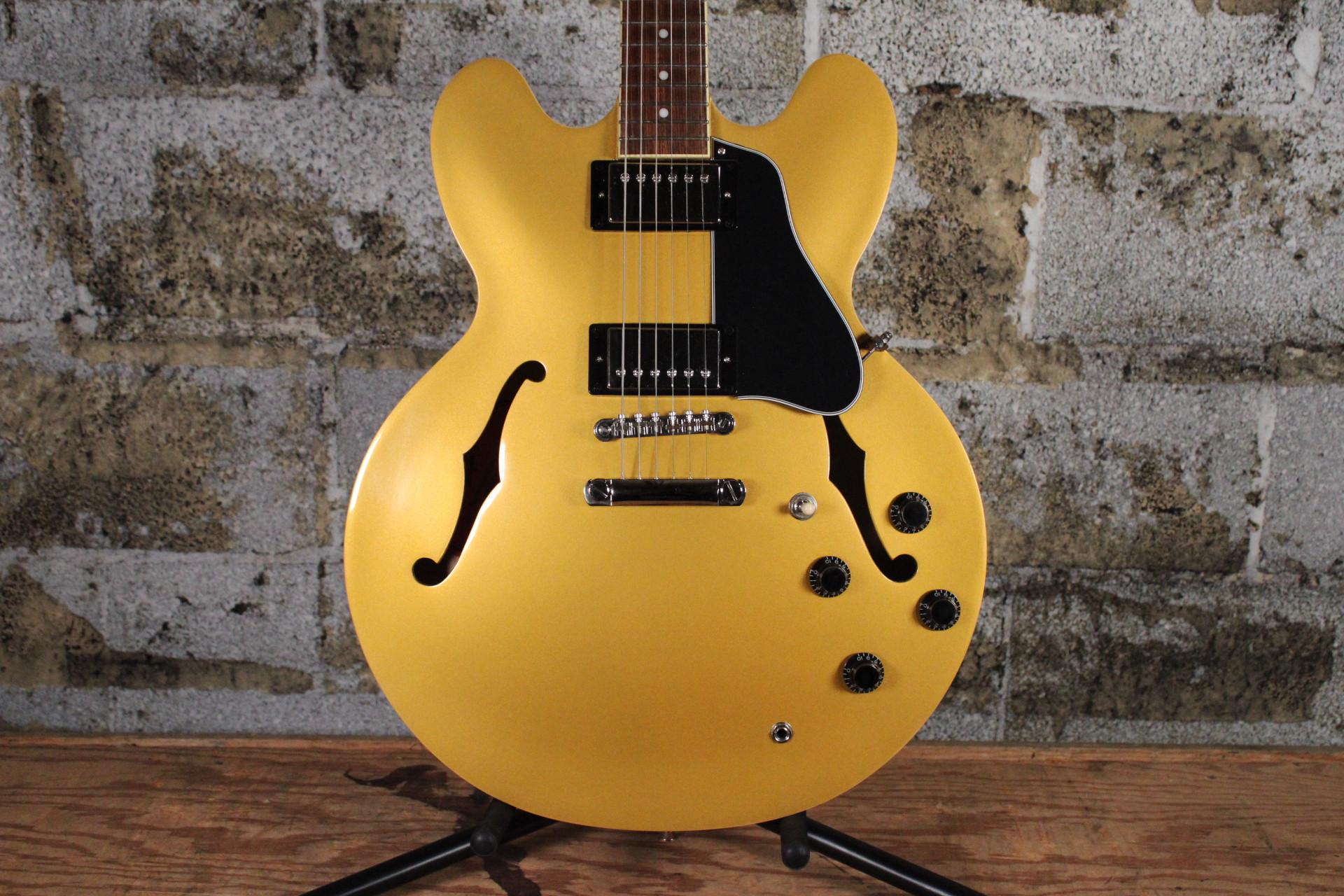 Epiphone ES-335 Metallic Gold w/ Gator Hard Case (Used)