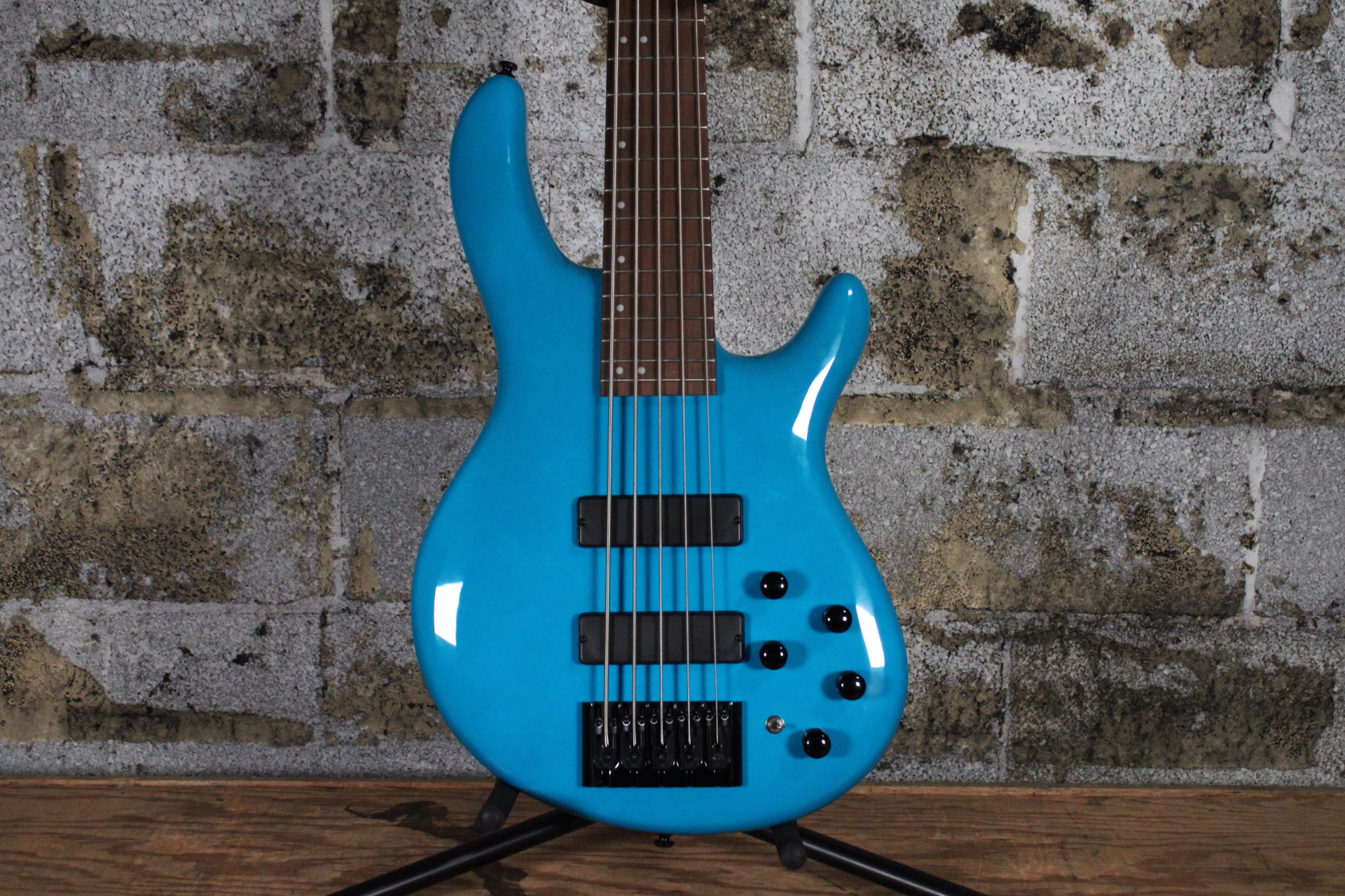 Cort C5 Deluxe Artisan Series Candy Blue (Used)