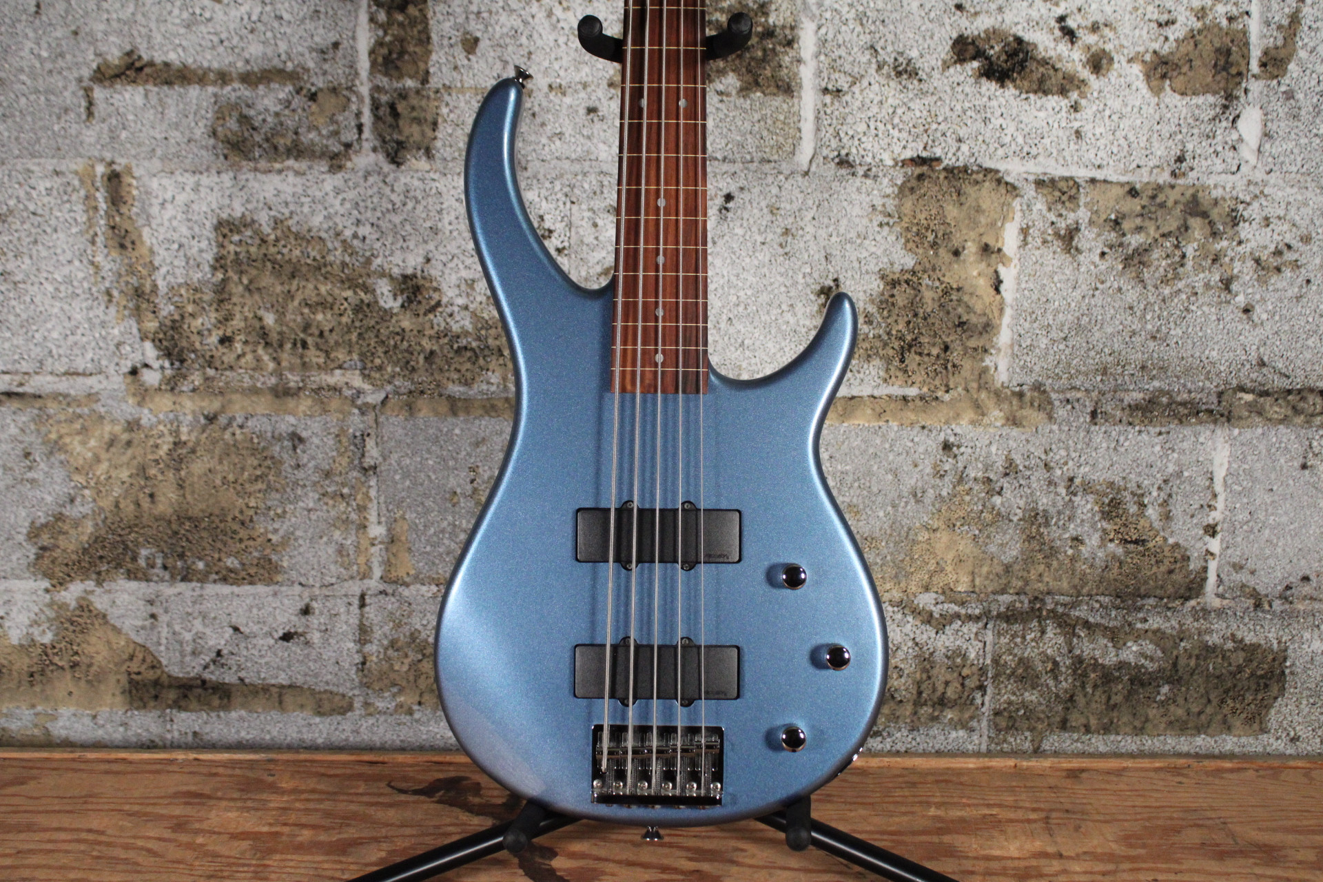 2000 Peavey Foundation Fretless 5 String Blue RARE