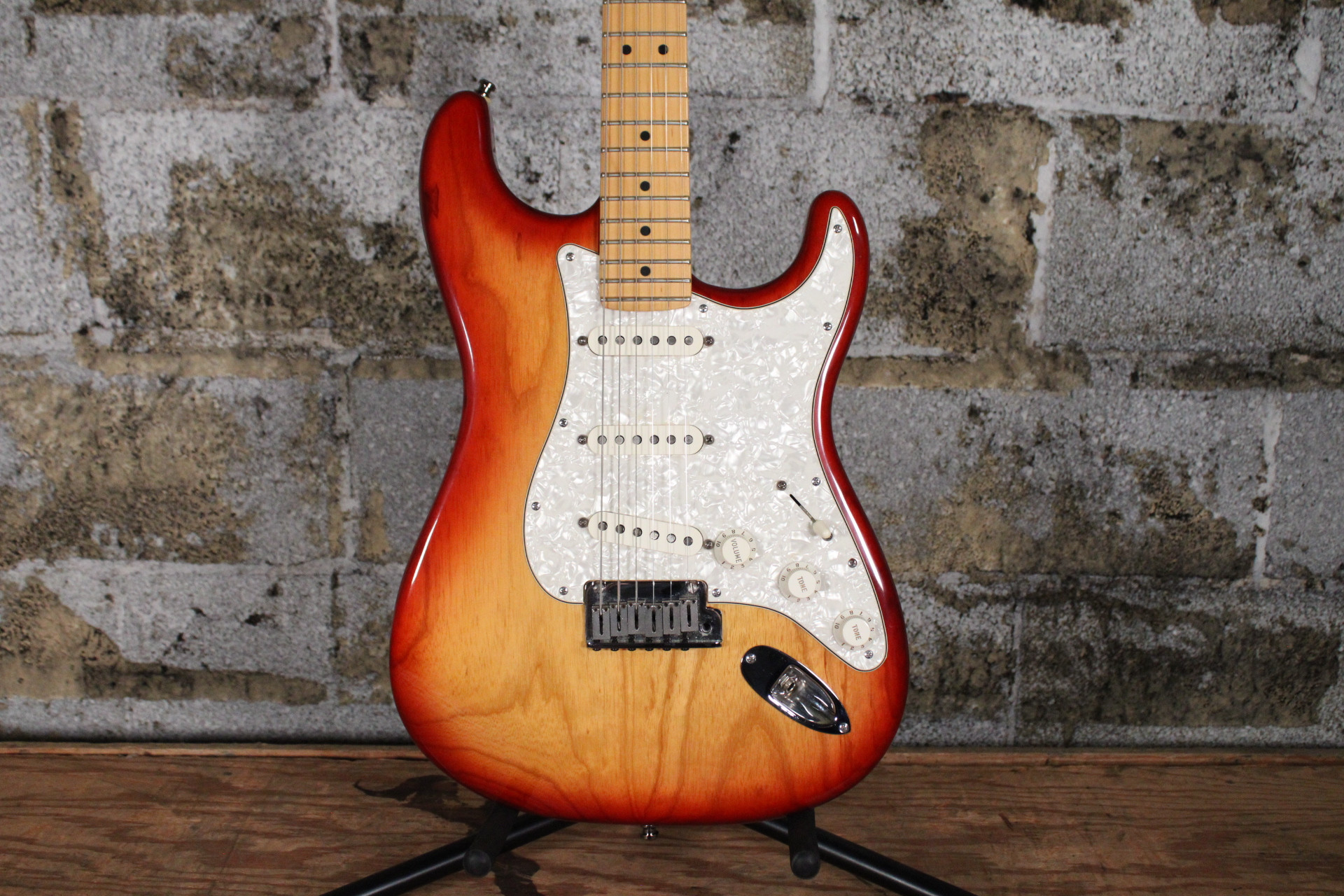 2002 Fender American Series Texas Special Stratocaster Sienna Sunburst w/ Fender Molded Hard Case