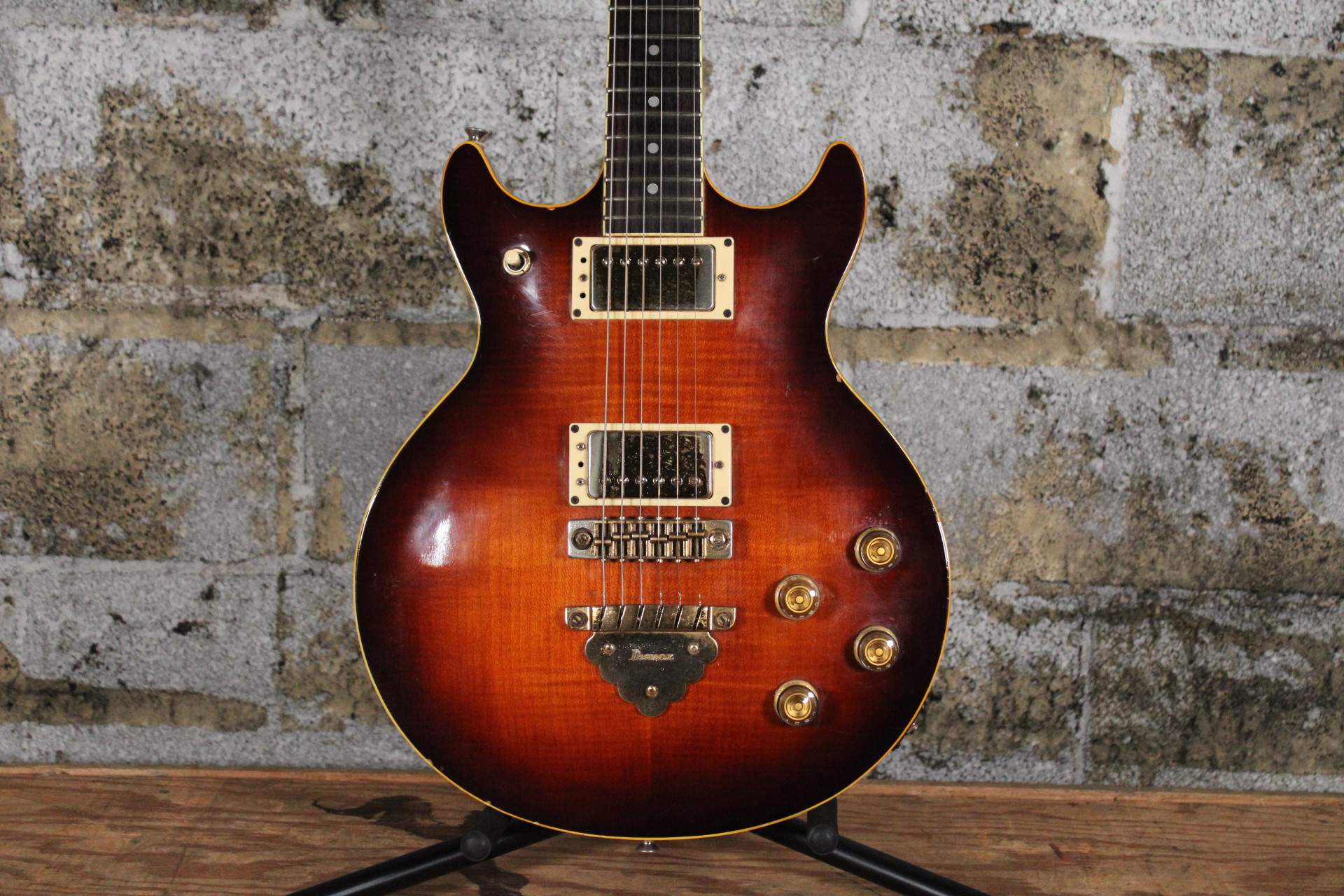 1982 Ibanez Artist AR-100 Antique Violin w/ OHSC