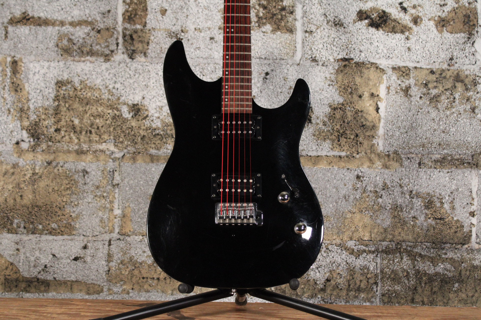 Laguna LE-300 Black (Used)