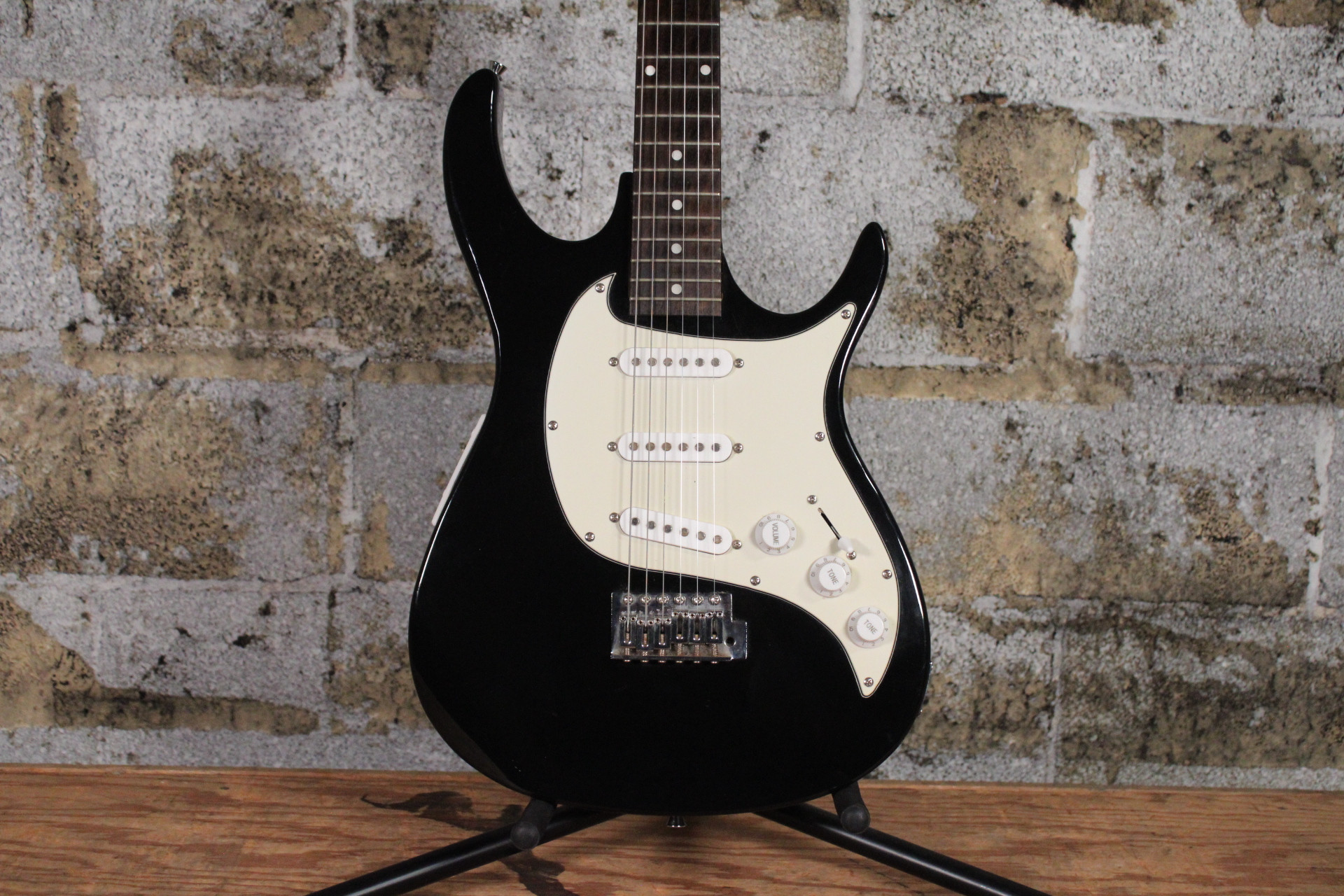 Burswood S-Style Guitar Black (Used)
