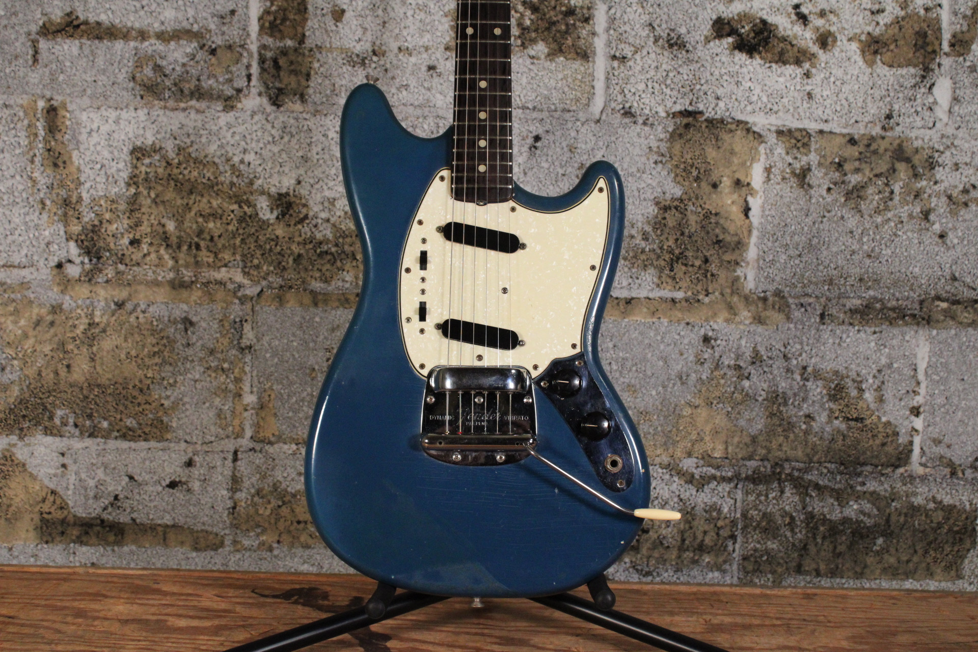 1964 Fender Mustang Refinished w/ OHSC