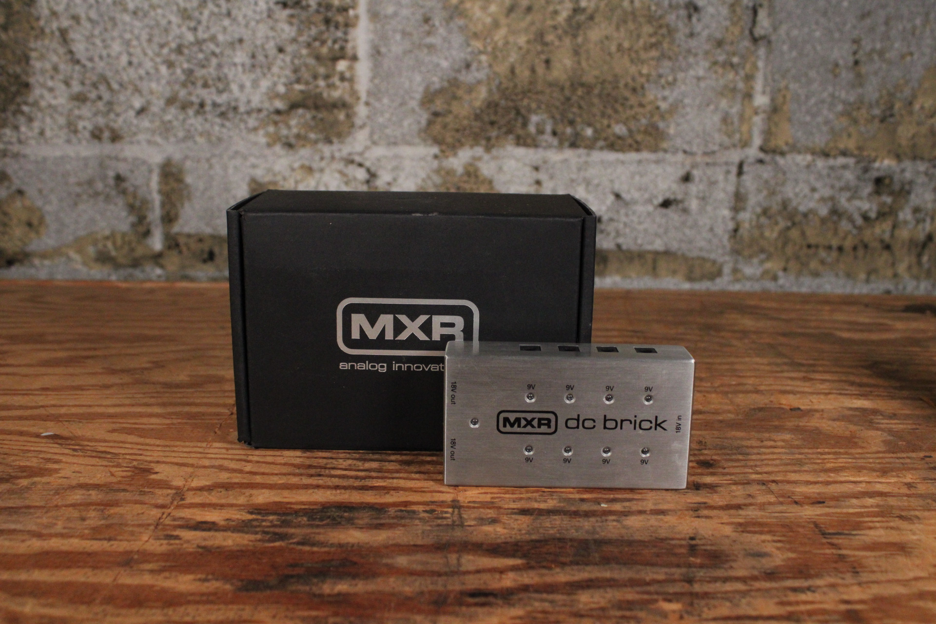 MXR M237 Power Supply w/ Cables & Box (Used)