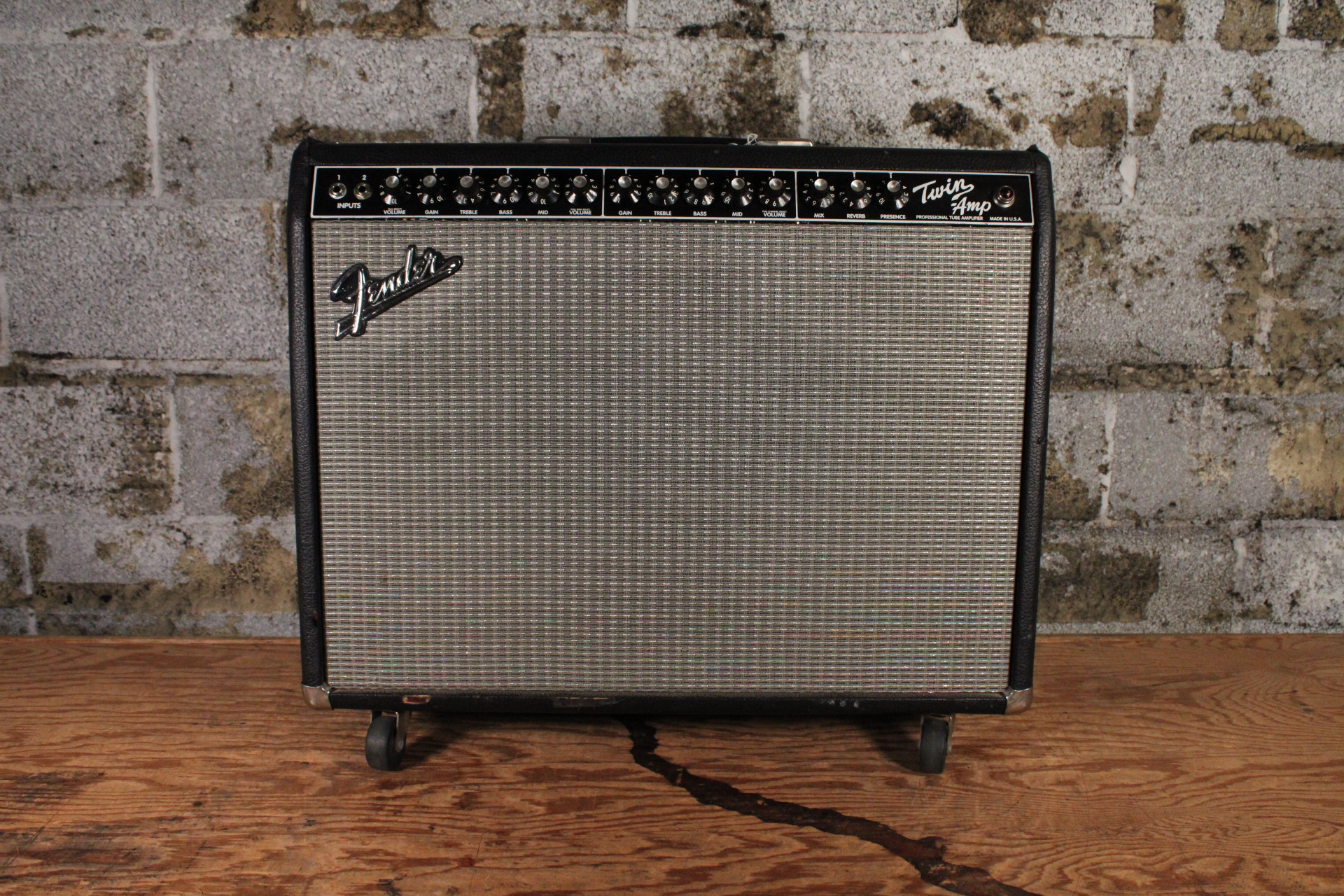 1990s Fender Twin-Amp 2 Channel 2X12 Tube Combo w/ Casters