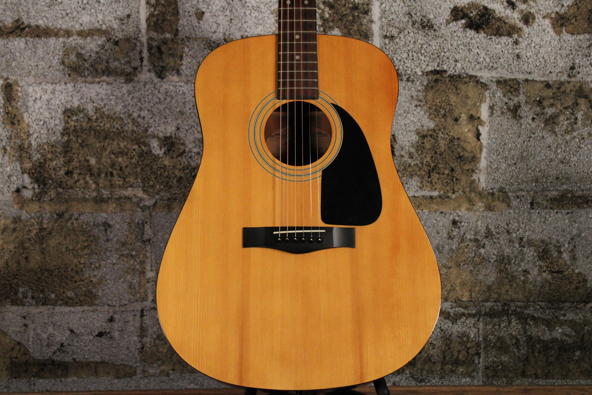1980s Fender Gemini II w/ Chipboard Case