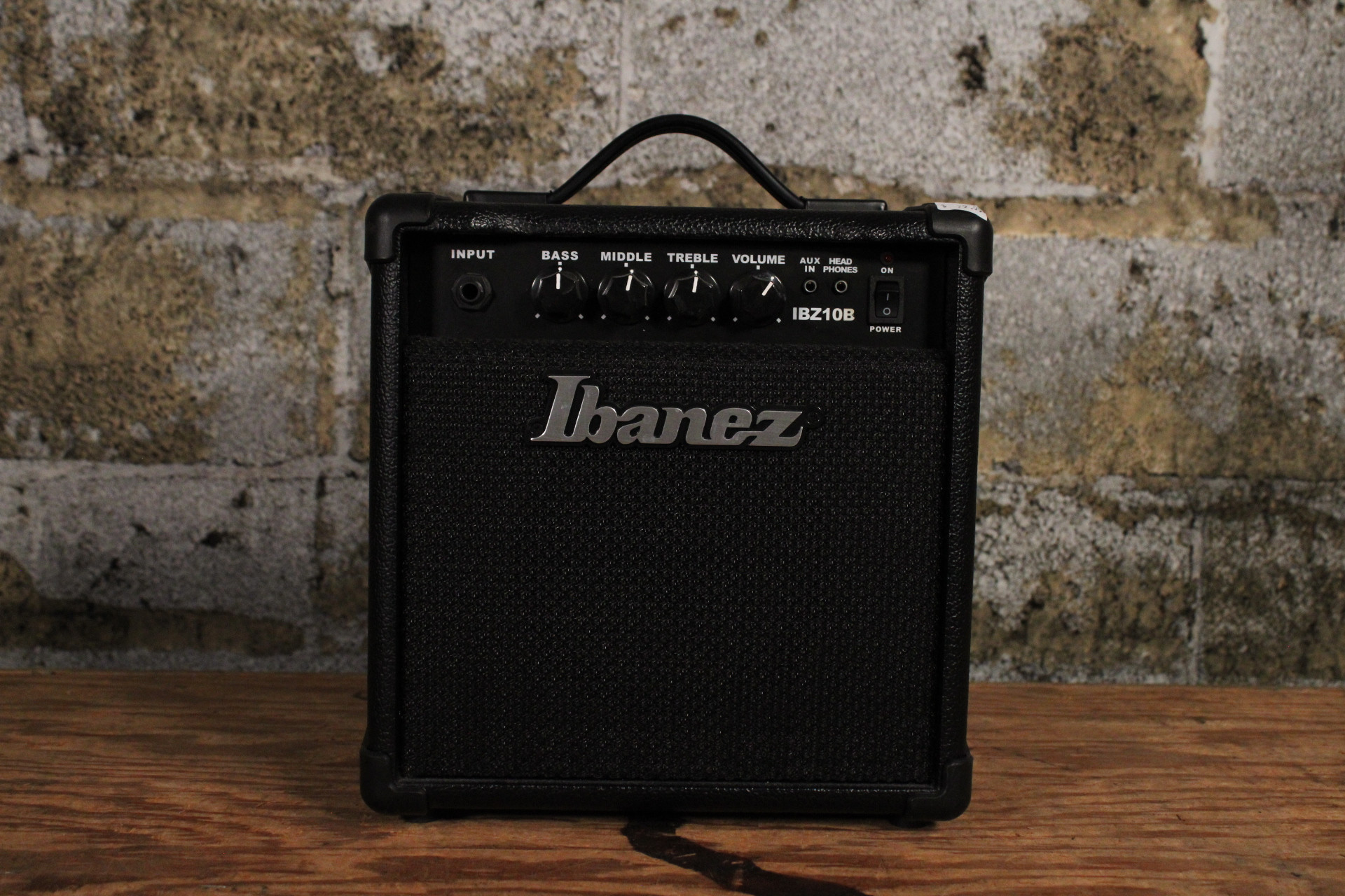 Ibanez IBZ10B 10 Watt 1X6.5 Combo (Used)