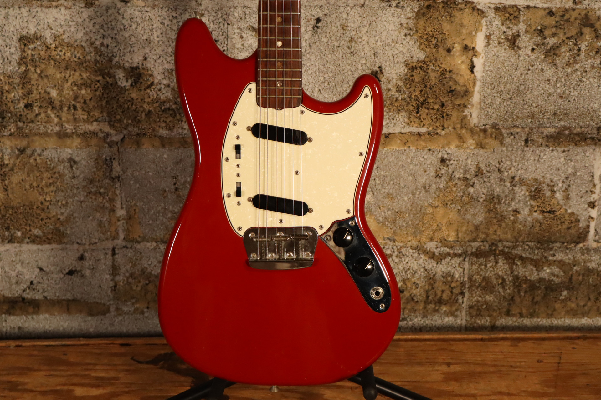 Vintage 1966 Fender Duo-Sonic II Dakota Red  w/OHSC