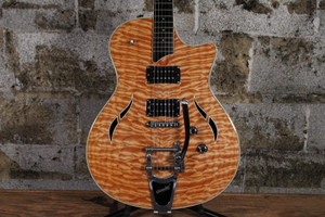 2009 Taylor T3/B Natural w/ OHSC