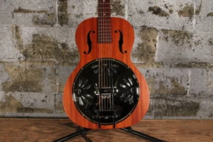 Gretsch G9200 Boxcar Roundneck Resonator w/ Gig Bag (Used)