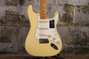 2025 Fender Vintera II '70s Stratocaster Vintage White w/ Fender Gig Bag (Used)