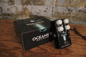 Electro Harmonix Oceans 11 Reverb w/ Box (Used)