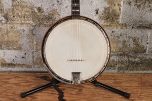 1924 Paramount Leader Tenor Banjo w/ Hard Shell Case