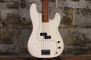 2023 Fender Player Series P-Bass Polar White (Used)