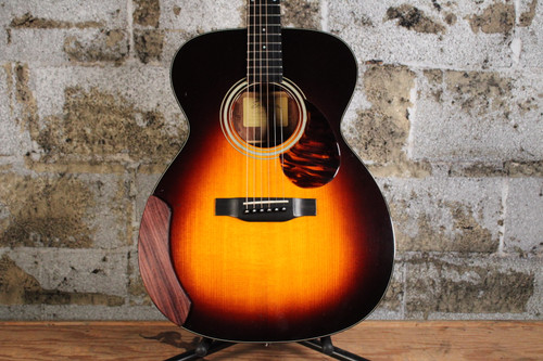 Eastman E10OM Sunburst w/ Hard Case (Used)