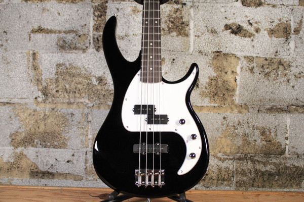 Peavey Milestone Black