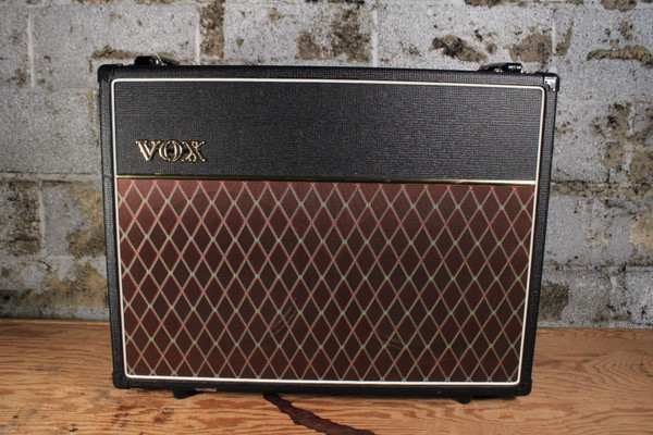 Vox V212C 2X12 Guitar Cabinet (Used)